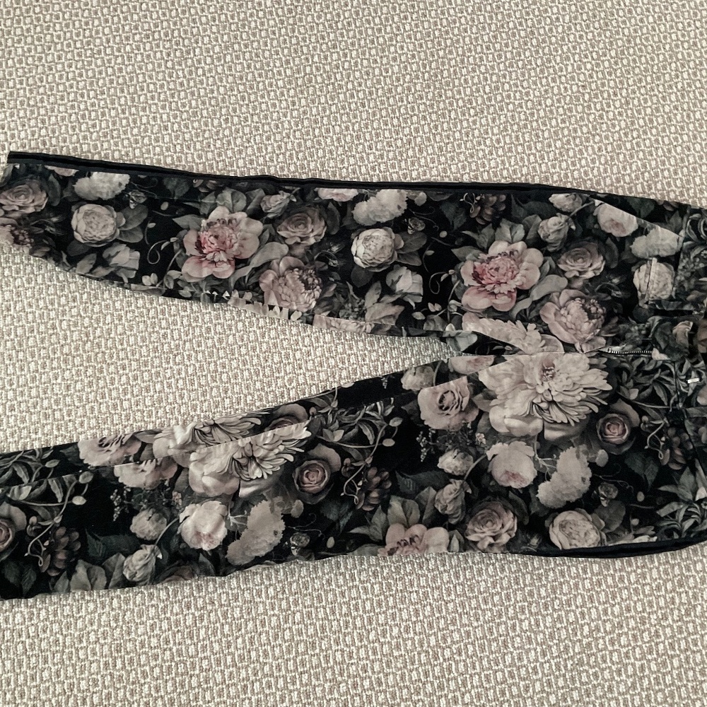 Mason’s Floral Print Chino Pants Size 42